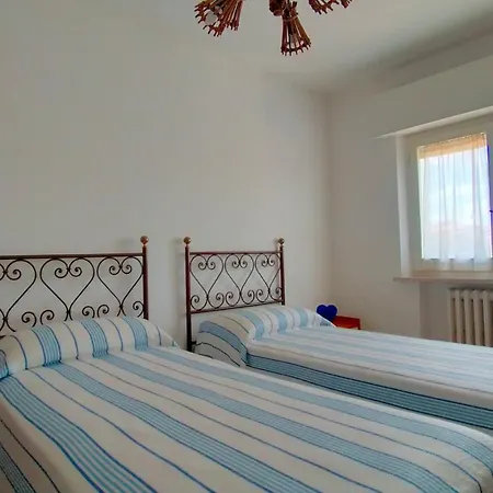 Διαμέρισμα Attico Trilocale A Due Passi Dal Mare E Dal Centro Cod 501 Marcelli