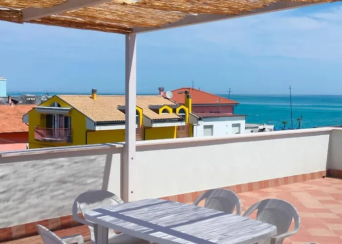 Διαμέρισμα Attico Trilocale A Due Passi Dal Mare E Dal Centro Cod 501 *