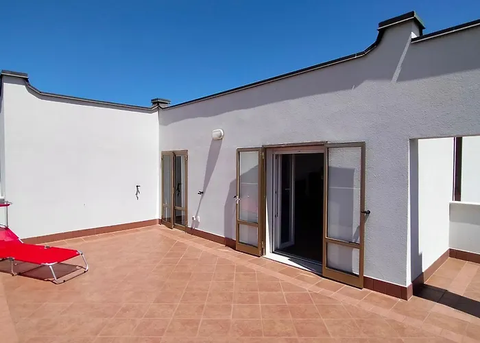 Attico Trilocale A Due Passi Dal Mare E Dal Centro Cod 501 * Marcelli